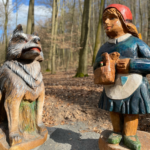 Rotkäppchen und der böse Wolf im Düdelsheimer Märchenwald